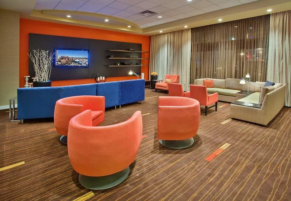 Courtyard By Marriott Edmonton Downtown Hotel