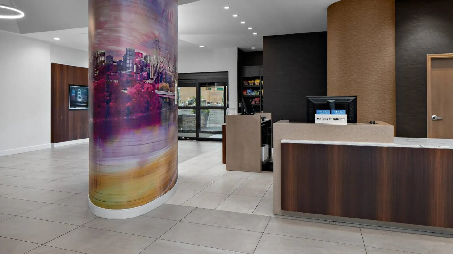 Courtyard By Marriott Edmonton Downtown Hotel