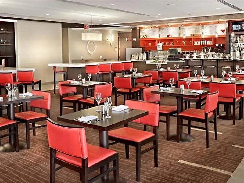 Courtyard By Marriott Edmonton Downtown Hotel