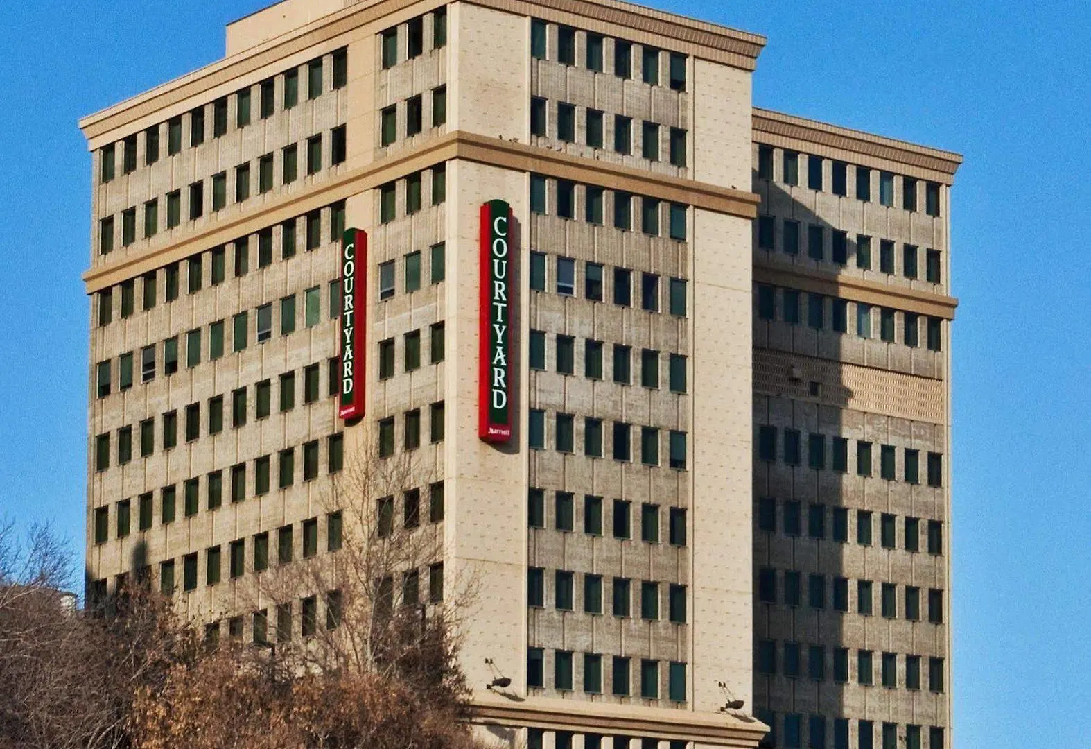 Courtyard By Marriott Edmonton Downtown Hotel
