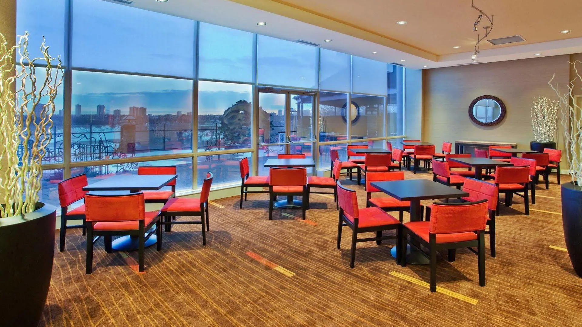 Courtyard By Marriott Edmonton Downtown Hotel