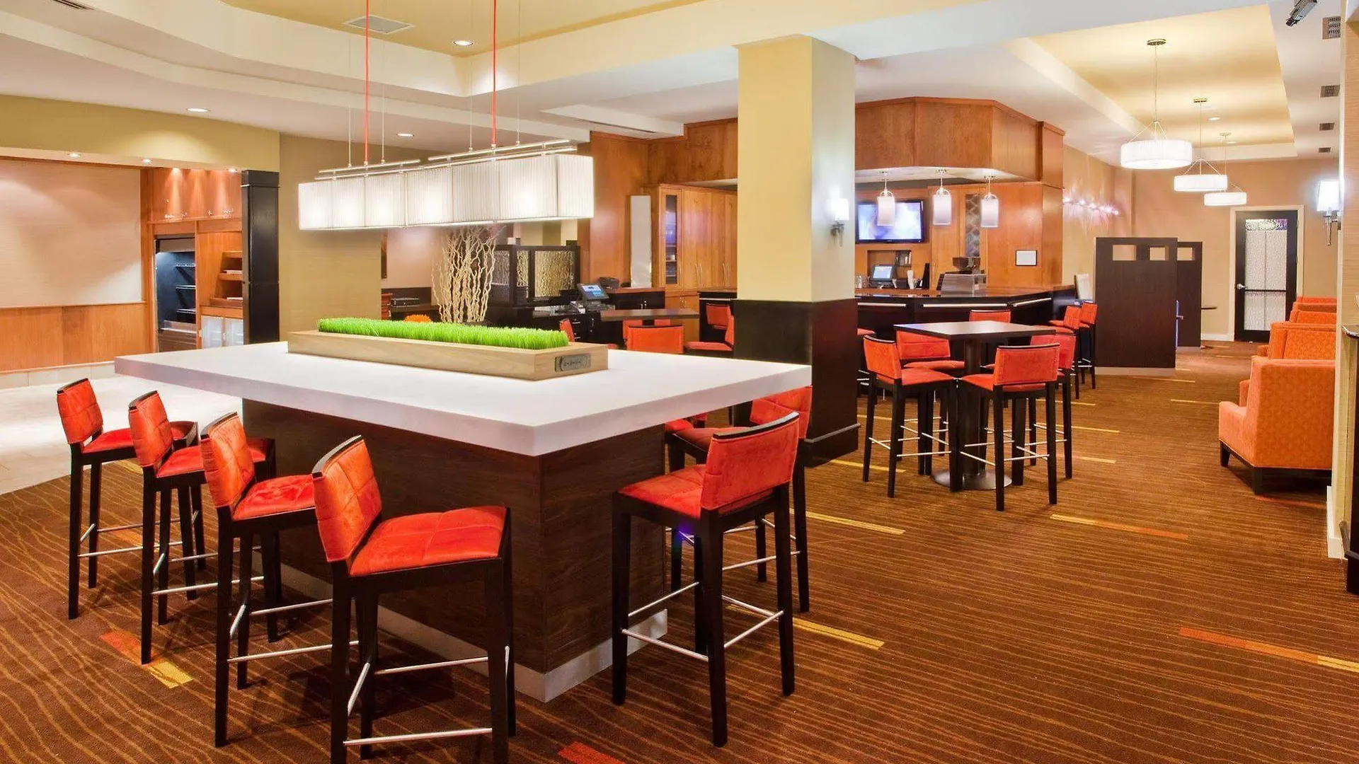 Courtyard By Marriott Edmonton Downtown Hotel