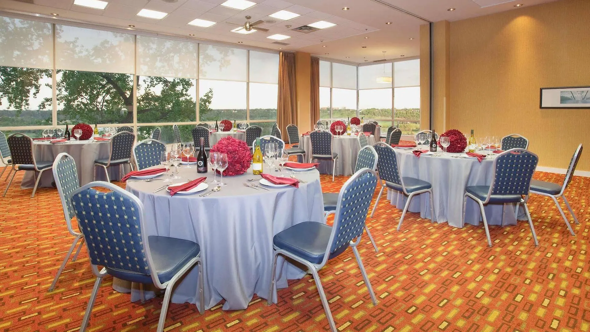 ***  Courtyard By Marriott Edmonton Downtown Hotel Canada